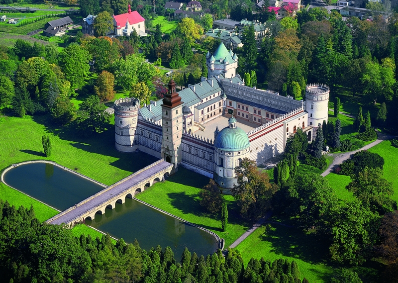 Замок Красицких, Польша