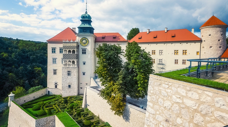 Двойные лоджии в стиле маньеризма, замок Пескова Скала, Польша