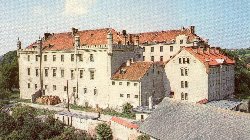 Замок Рын, Польша