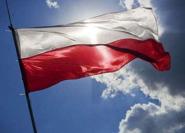 Карты поляка теперь будут выдавать только полякам по крови
